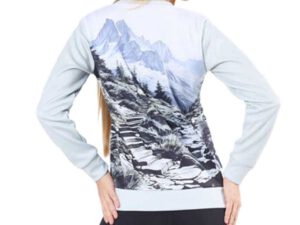Stylish women's thermal sweatshirt with a mountain print, back view. A comfortable and warm promotional item. From AMGS Group.